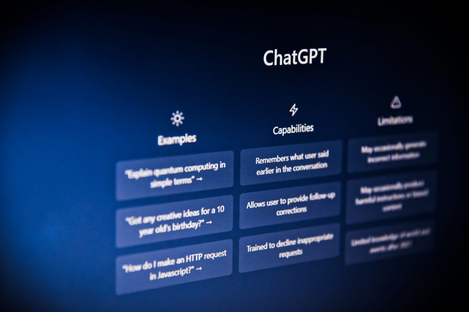 How to Train a Chatbot Using RAG and Custom Data
