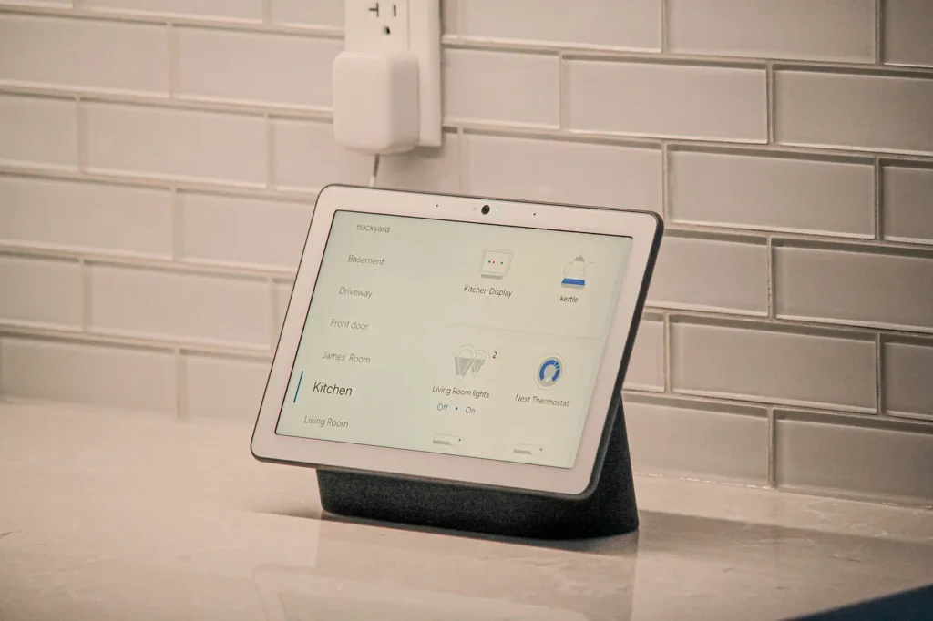 Crafting a Custom Voice Assistant with Perplexity